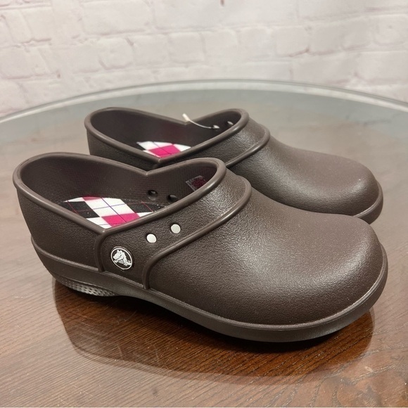 CROCS brown rubber clog (nurse’s shoes) in size 5 - Picture 10 of 12